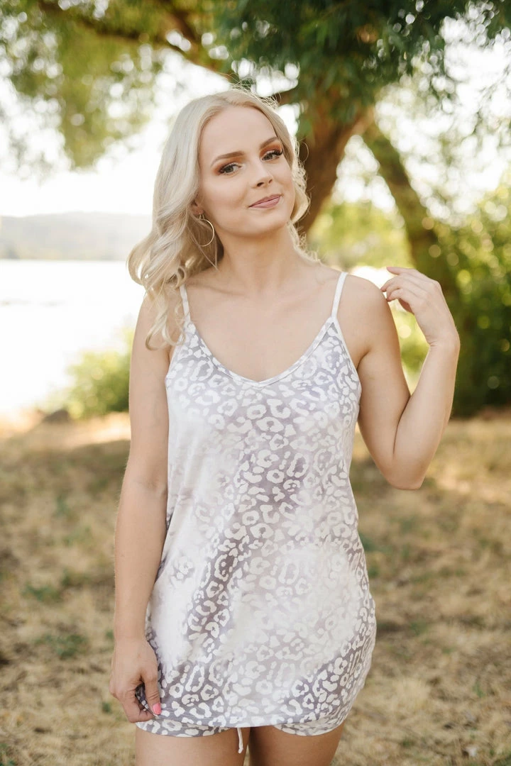 No Ship Drop Ship A Hint Of Tinsel Sleep Tank 1X 6 No Ship Drop Ship A Hint Of Tinsel Sleep Tank 1X