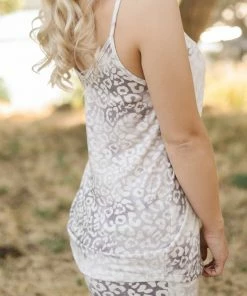 No Ship Drop Ship A Hint Of Tinsel Sleep Tank 1X 17 No Ship Drop Ship A Hint Of Tinsel Sleep Tank 1X