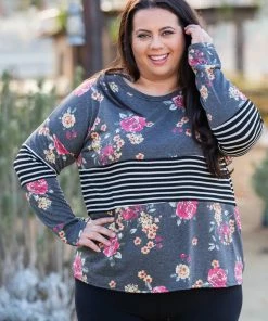 Boutique Simplified Middle Of The Road Colorblock Top