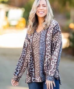 Boutique Simplified Beyond The Headlines Pullover