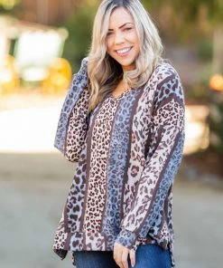 Boutique Simplified Beyond The Headlines Pullover