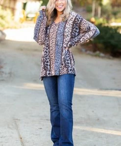 Boutique Simplified Beyond The Headlines Pullover