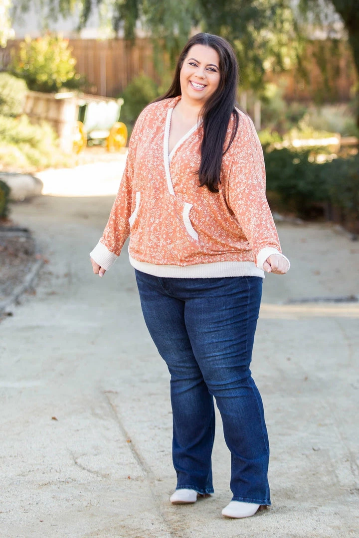 Boutique Simplified Rustic Floral Knit Hoodie 4 Boutique Simplified Rustic Floral Knit Hoodie