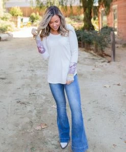 Boutique Simplified Pleasantly Abloom Long Sleeve Top