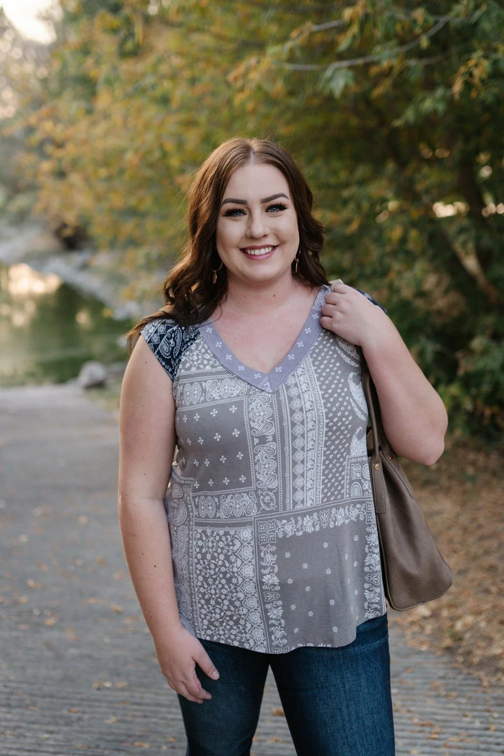 No Ship Drop Ship Pretty As A Picture Paisley Sleeveless Top 2 No Ship Drop Ship Pretty As A Picture Paisley Sleeveless Top