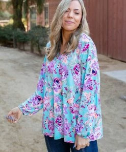 Boutique Simplified Pop Of Neon Long Sleeve Top 11 Boutique Simplified Pop Of Neon Long Sleeve Top