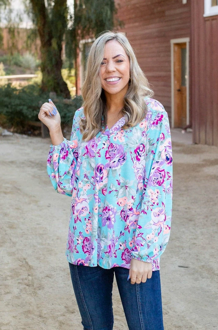 Boutique Simplified Pop Of Neon Long Sleeve Top 1 Boutique Simplified Pop Of Neon Long Sleeve Top