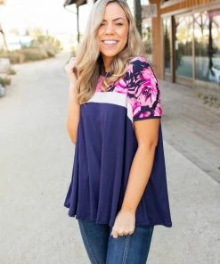 Boutique Simplified Midnight Rose Colorblock Top