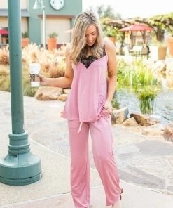 Boutique Simplified Fit For Royalty Sleeveless Top