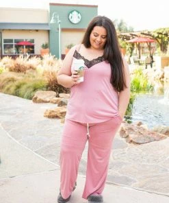 Boutique Simplified Fit For Royalty Sleeveless Top