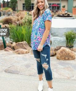 Boutique Simplified Vibrant Paisley Soul Short Sleeve Top