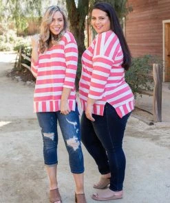 Boutique Simplified Coral Reef Striped 3/4 Sleeve Top
