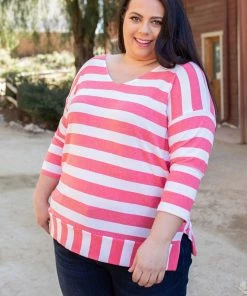 Boutique Simplified Coral Reef Striped 3/4 Sleeve Top