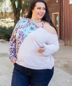 Boutique Simplified Naturally Divided Long Sleeve Top