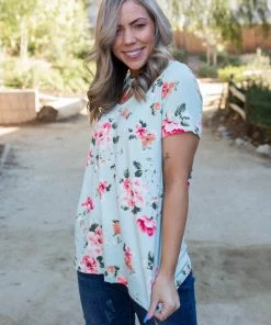 Boutique Simplified Minty Fresh Caged Top