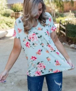 Boutique Simplified Minty Fresh Caged Top