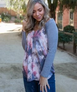 Boutique Simplified Geode Raglan Top 9 Boutique Simplified Geode Raglan Top