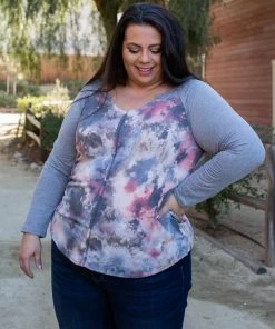 Boutique Simplified Geode Raglan Top 11 Boutique Simplified Geode Raglan Top