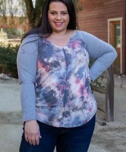 Boutique Simplified Geode Raglan Top 12 Boutique Simplified Geode Raglan Top