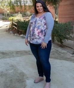 Boutique Simplified Geode Raglan Top 13 Boutique Simplified Geode Raglan Top