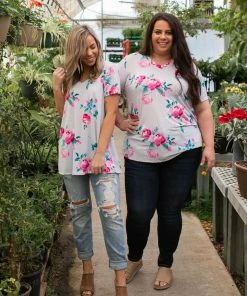 Boutique Simplified Blissful Floral Short Sleeve Top