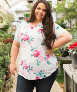 Boutique Simplified Blissful Floral Short Sleeve Top
