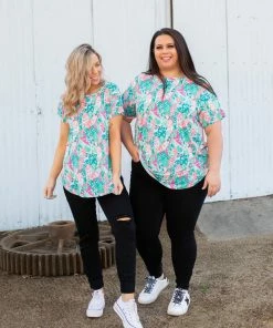 Boutique Simplified Don't Be Coy Short Sleeve Top