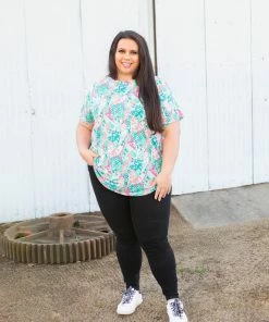 Boutique Simplified Don't Be Coy Short Sleeve Top