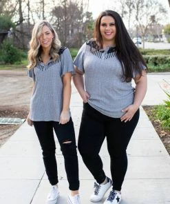 Boutique Simplified Tailor Made Short Sleeve Top