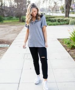 Boutique Simplified Tailor Made Short Sleeve Top