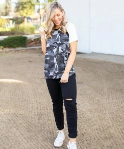 Boutique Simplified Camouflage In Darkness Short Sleeve Raglan