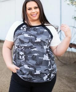 Boutique Simplified Camouflage In Darkness Short Sleeve Raglan