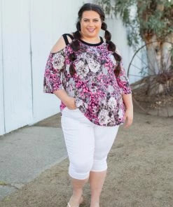 Boutique Simplified Make Yourself Happy 3/4 Sleeve Top