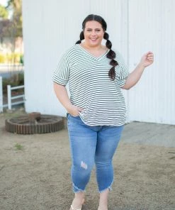 Boutique Simplified High Hopes Short Sleeve Top