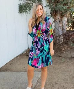 Boutique Simplified Exoticly Sophisticated 3/4 Sleeve Dress