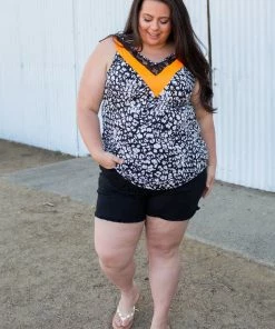 Boutique Simplified Always Stand Out Sleeveless Top 15 Boutique Simplified Always Stand Out Sleeveless Top