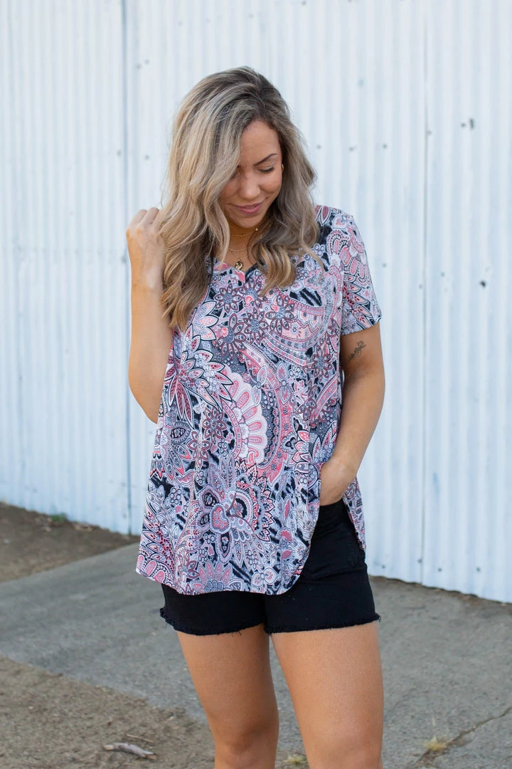 Boutique Simplified Mystery Awaits Short Sleeve Top 4 Boutique Simplified Mystery Awaits Short Sleeve Top