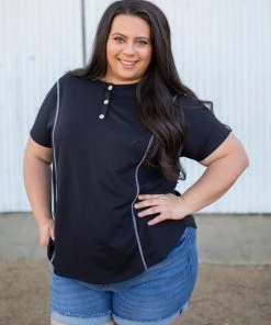 Boutique Simplified Bound To You Short Sleeve Top