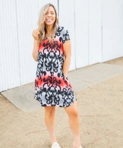 Boutique Simplified Damask You A Question T-shirt Dress