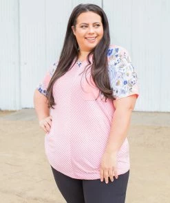 Boutique Simplified Meet In The Middle Short Sleeve Raglan