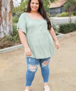 Boutique Simplified Precious Meadows Flutter Sleeve