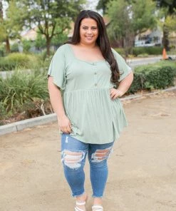 Boutique Simplified Precious Meadows Flutter Sleeve