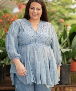 Boutique Simplified Take Me Out Lace Tunic