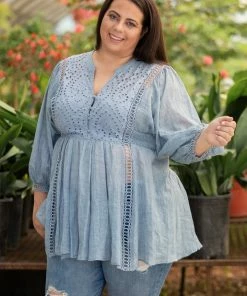 Boutique Simplified Take Me Out Lace Tunic