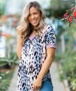 Boutique Simplified Lavender Bliss Short Sleeve Top