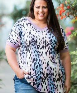 Boutique Simplified Lavender Bliss Short Sleeve Top