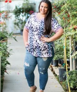 Boutique Simplified Lavender Bliss Short Sleeve Top