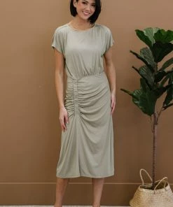 Trendsi Manhattan Nights Ruched Midi Dress