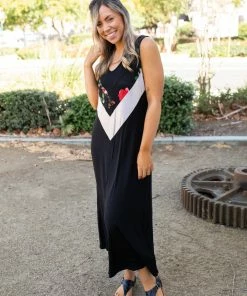 Boutique Simplified Shimmer & Shine Maxi Dress