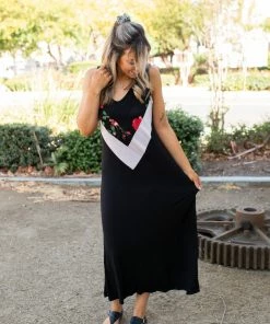 Boutique Simplified Shimmer & Shine Maxi Dress